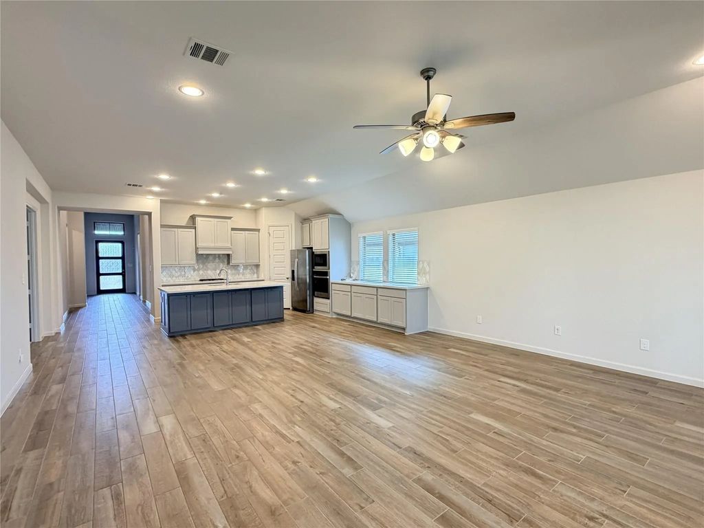 9307 Crescent Mill Drive, Missouri City