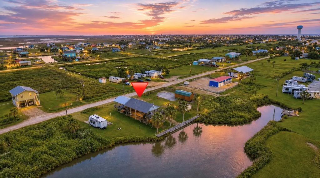1273 Diamond Road, Crystal Beach