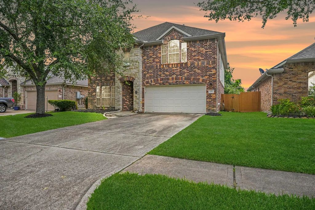2753 Rio Bella Court, League City