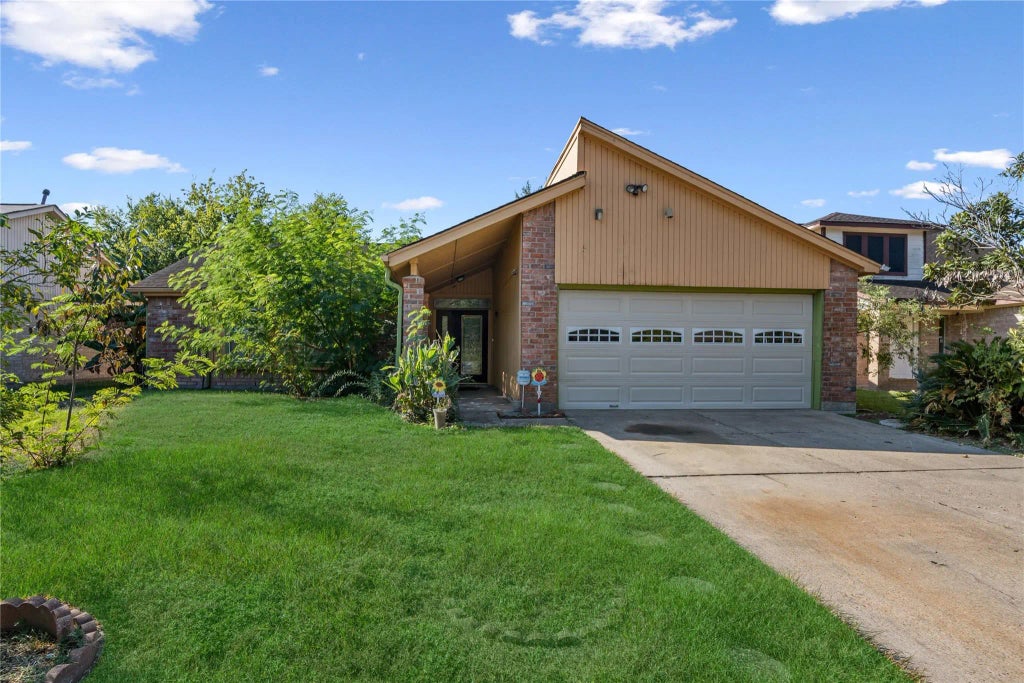 2919 Sunwood Drive, Houston