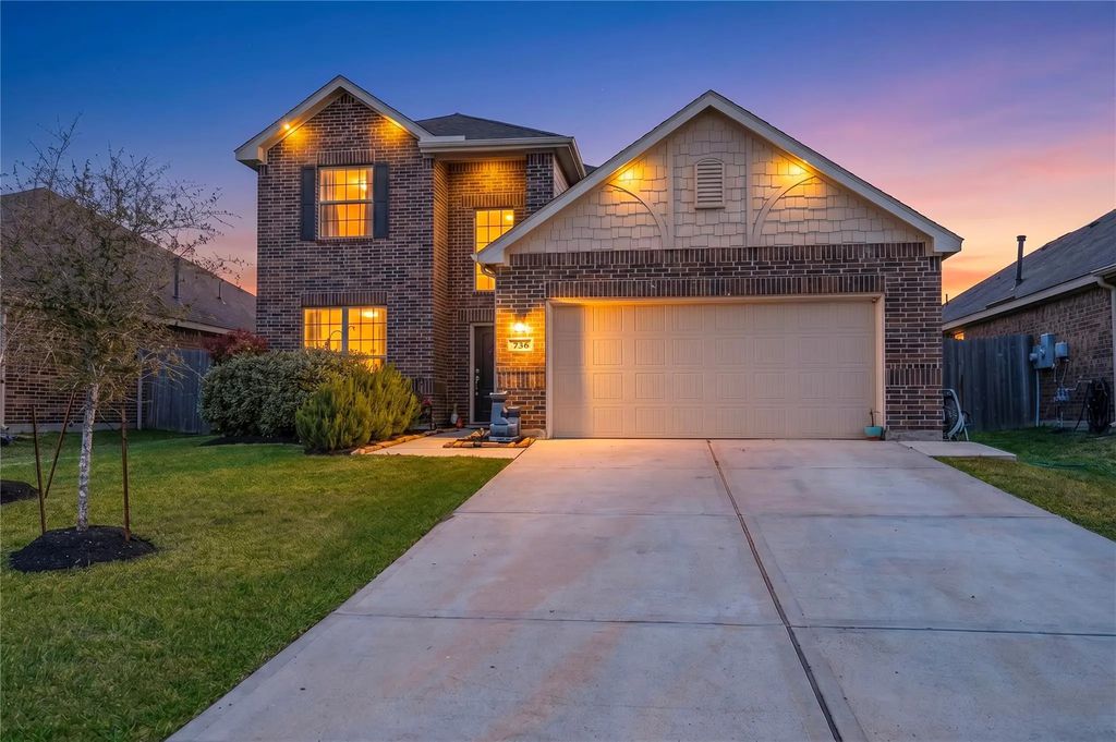 736 Scenic Lake Drive, La Marque