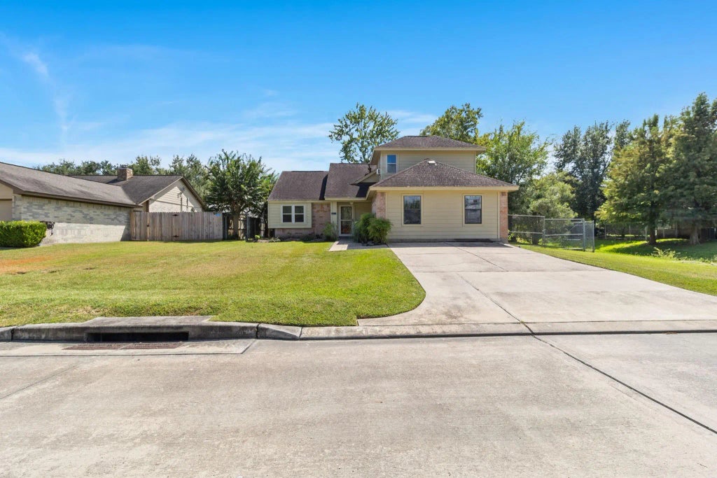 12310 River Ridge Street, Mont Belvieu