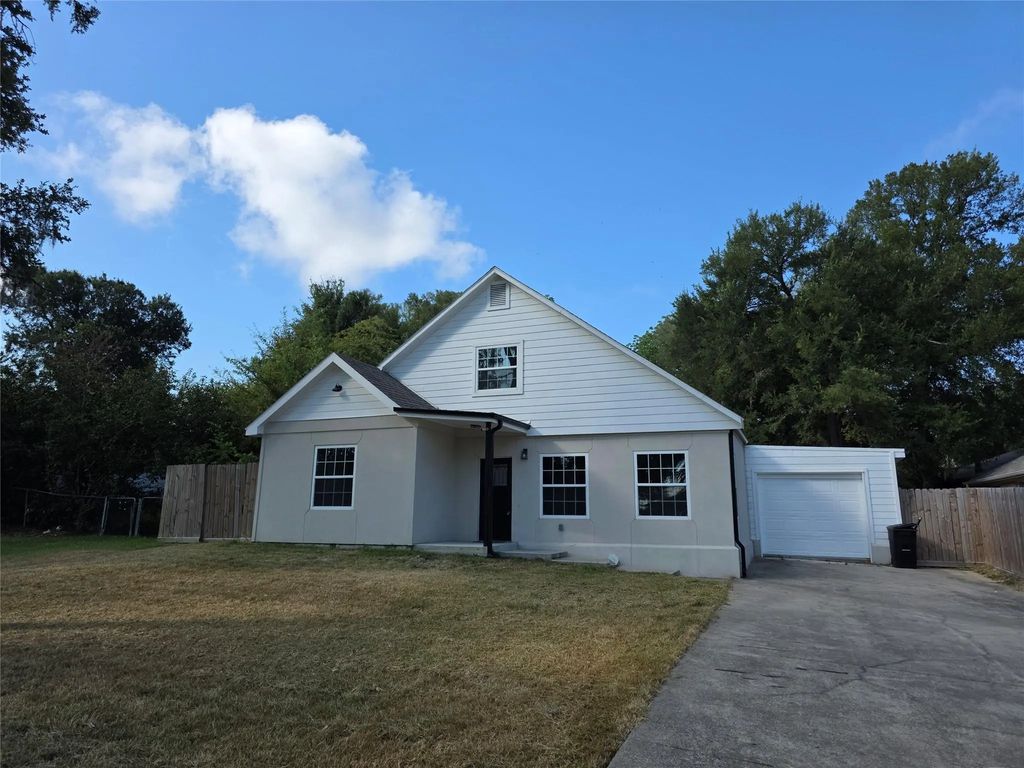 10731 Hillside Drive, Montgomery