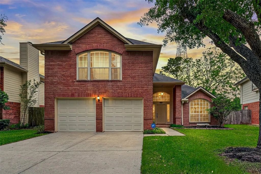 4210 W Meadows Drive, Sugar Land