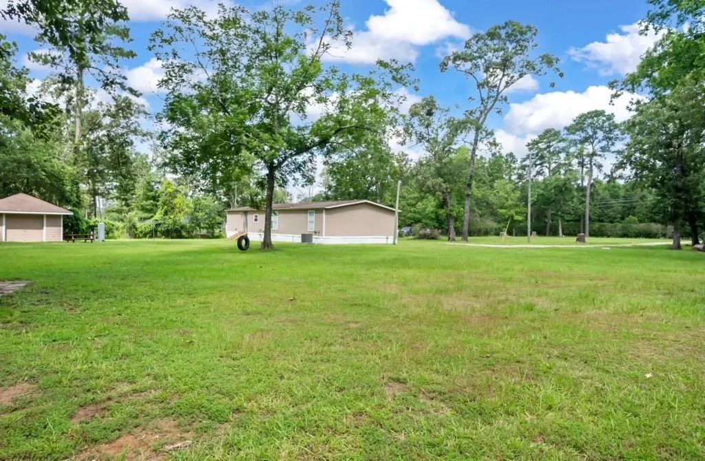 4165 Fm 2693 Road W, New Waverly