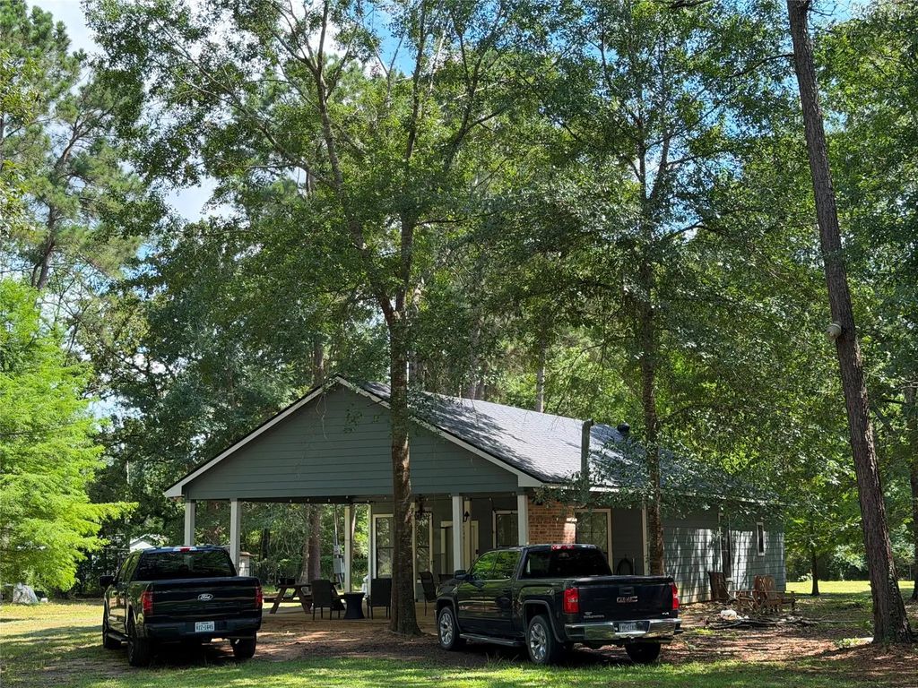 9806 State Highway 156, Coldspring