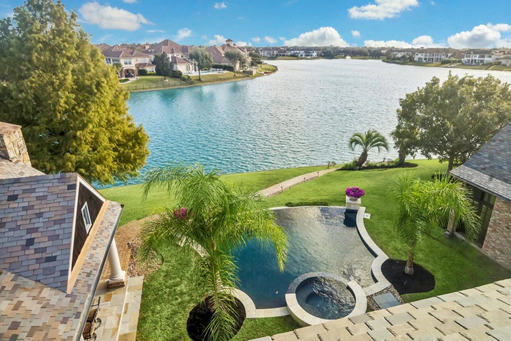 24 Miramar Heights Circle, Sugar Land