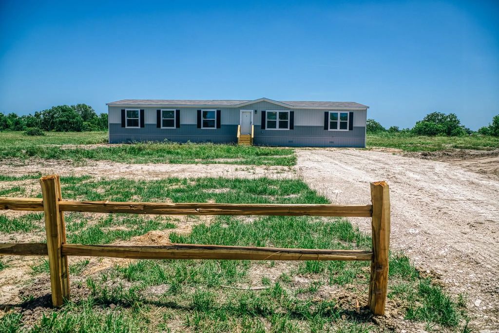 1000 Mustang Crossing Drive, Waller