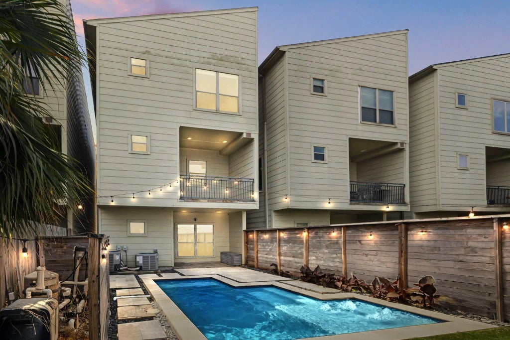 5212 Lillian Street, Houston