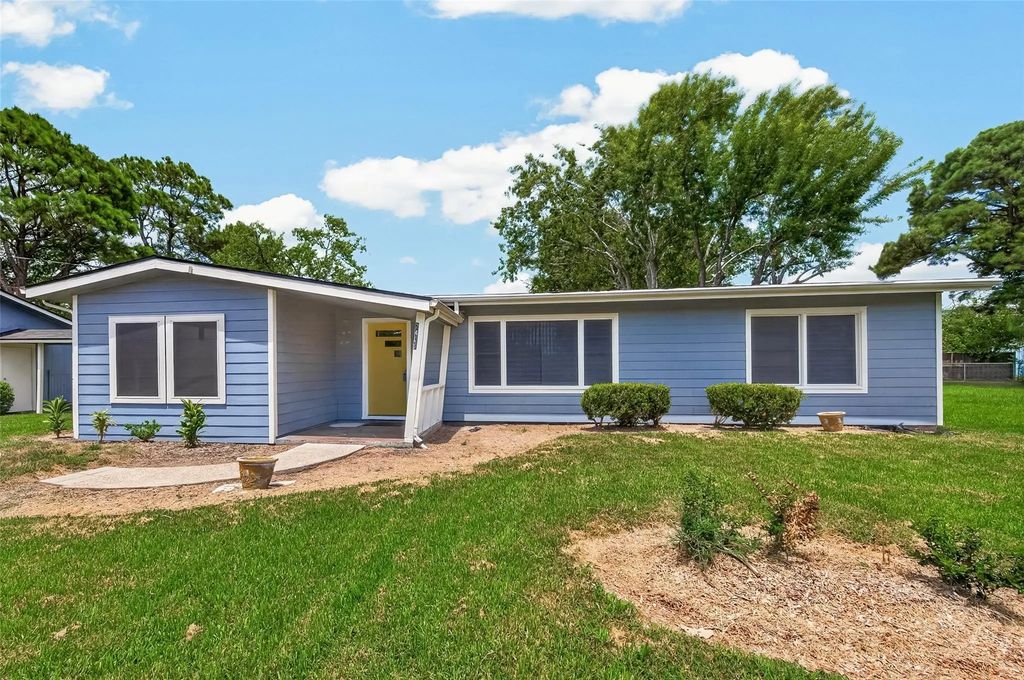 2422 Florence Street, La Marque
