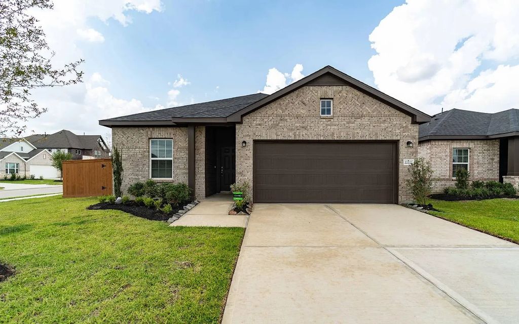 22222 Rome Breeze Drive, Hockley