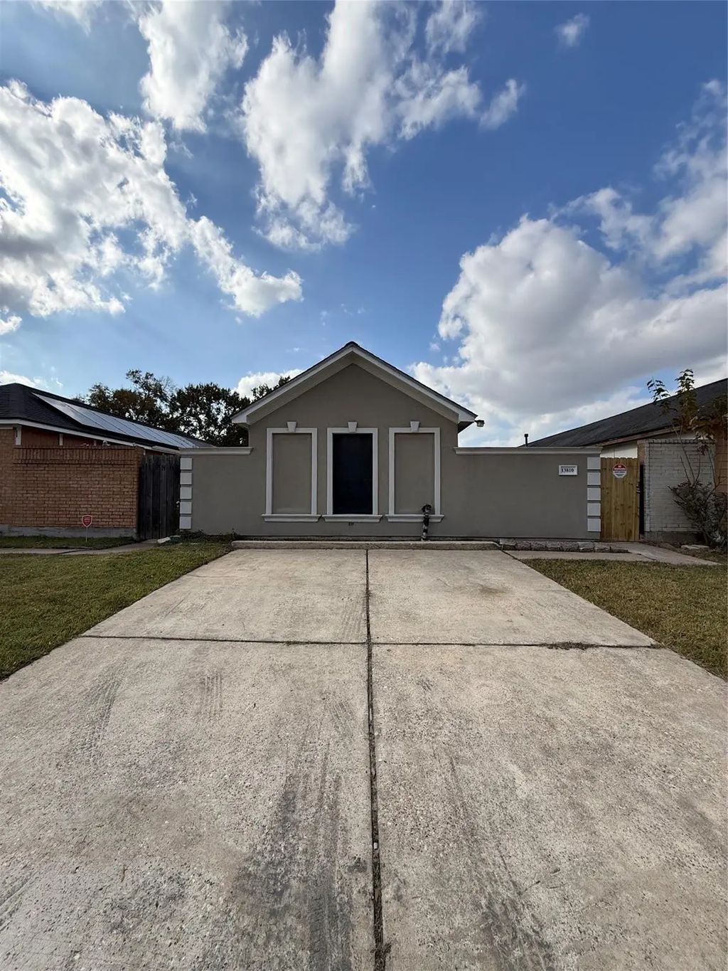 13810 Northlake Drive, Houston