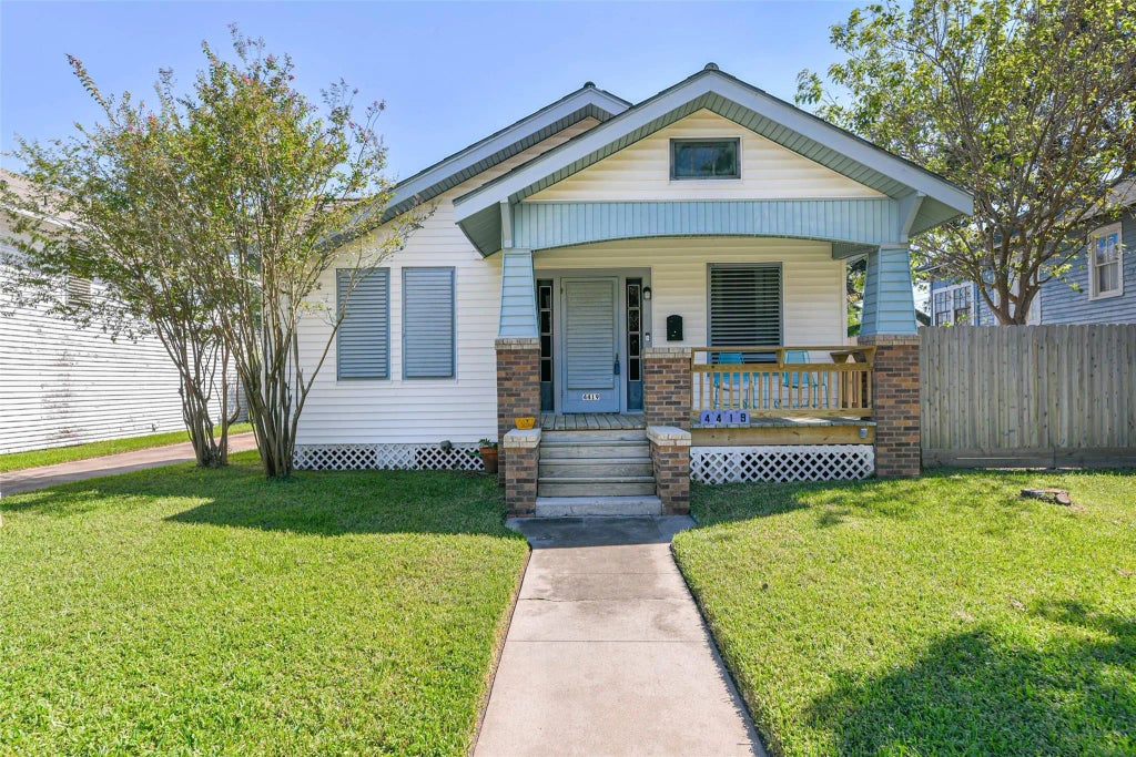 4419 Ursuline Street, Galveston