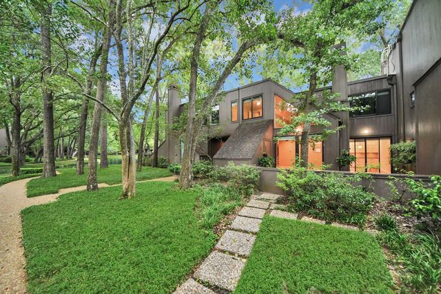 153 Litchfield Lane, Houston