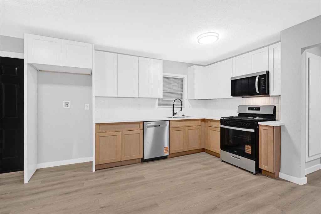 8707 Fannette Street, Houston