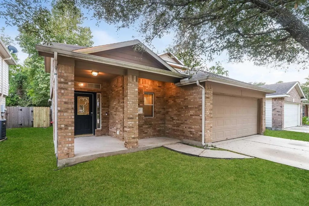 11727 Standing Pine Lane, Tomball