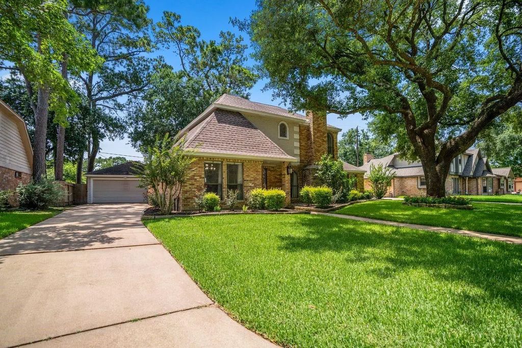 15711 Downford Drive, Tomball