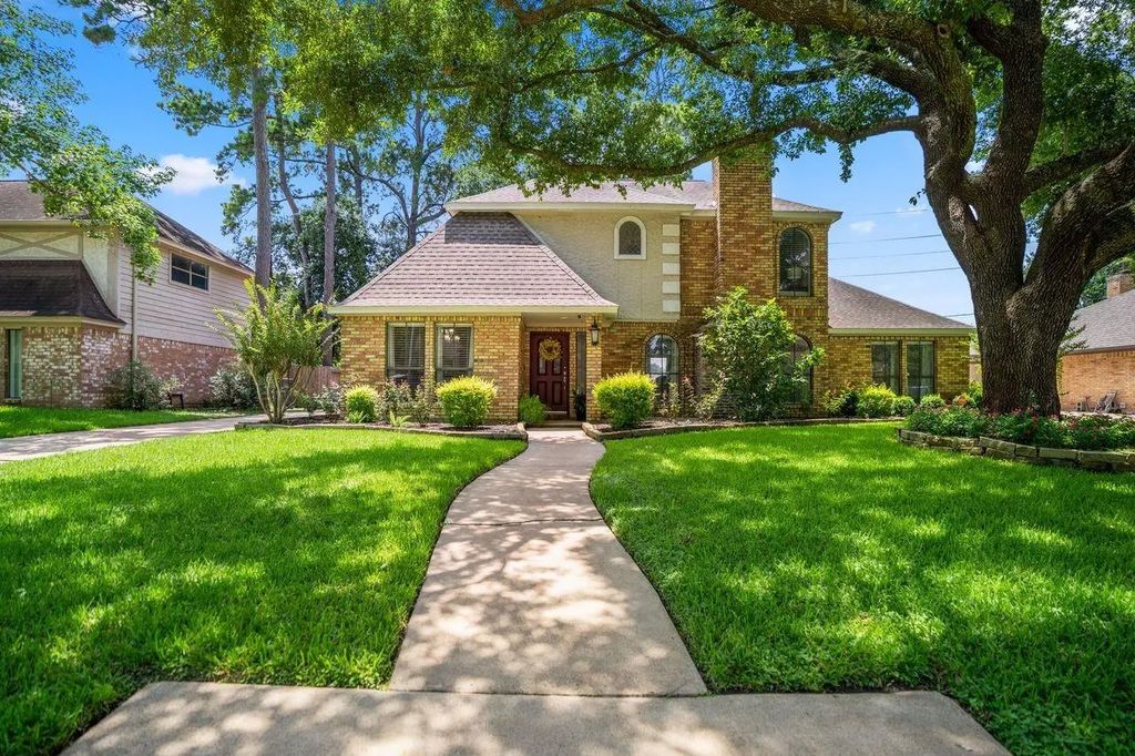 15711 Downford Drive, Tomball