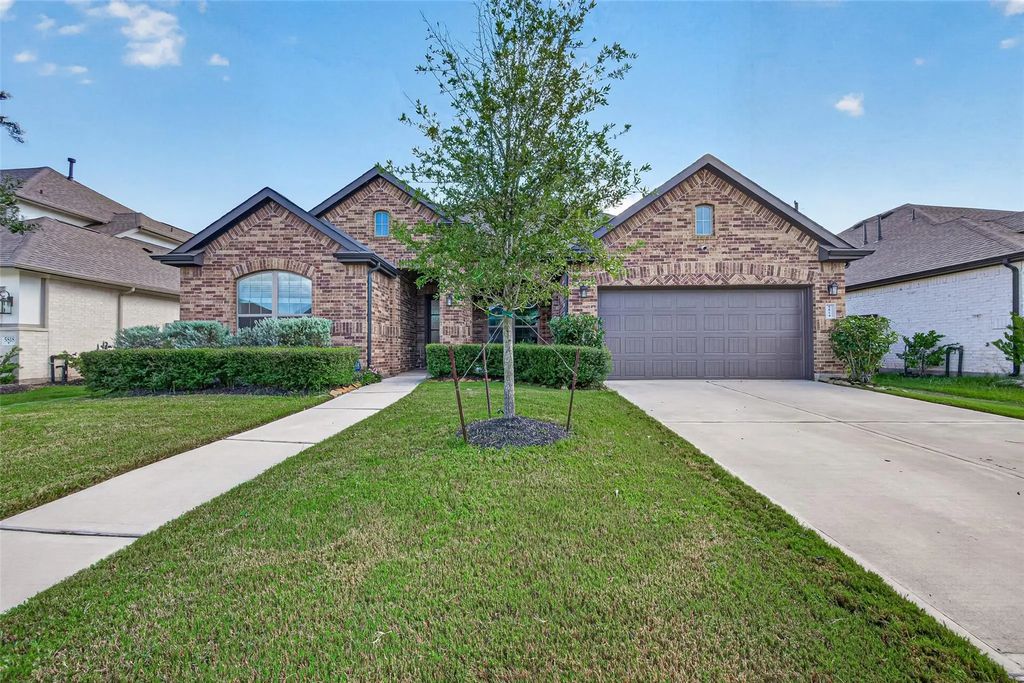 5814 Lavaca Lane, Manvel