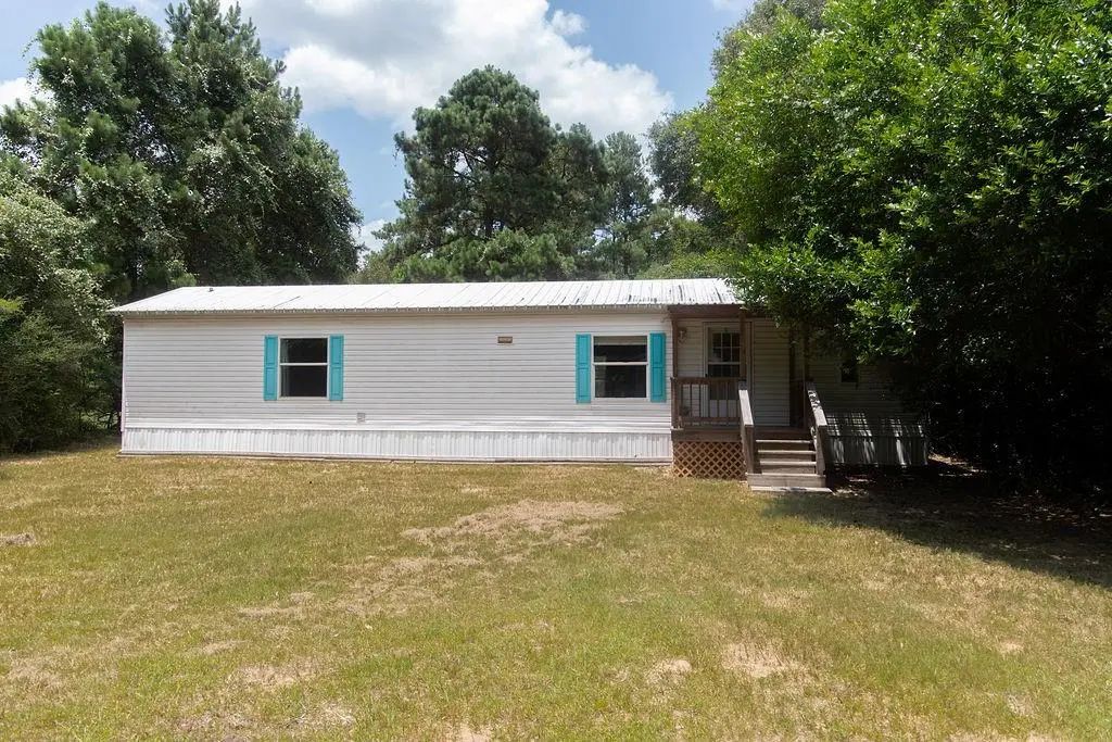 22375 Highway 105, Cleveland