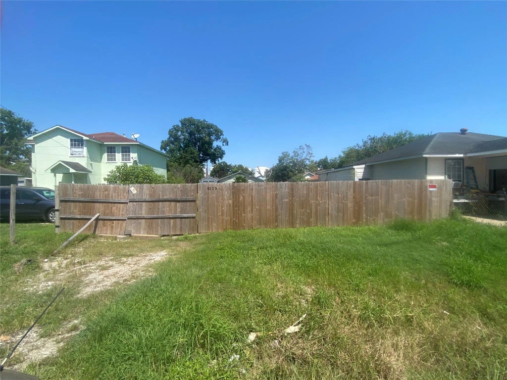 9223 E Avenue P, Houston