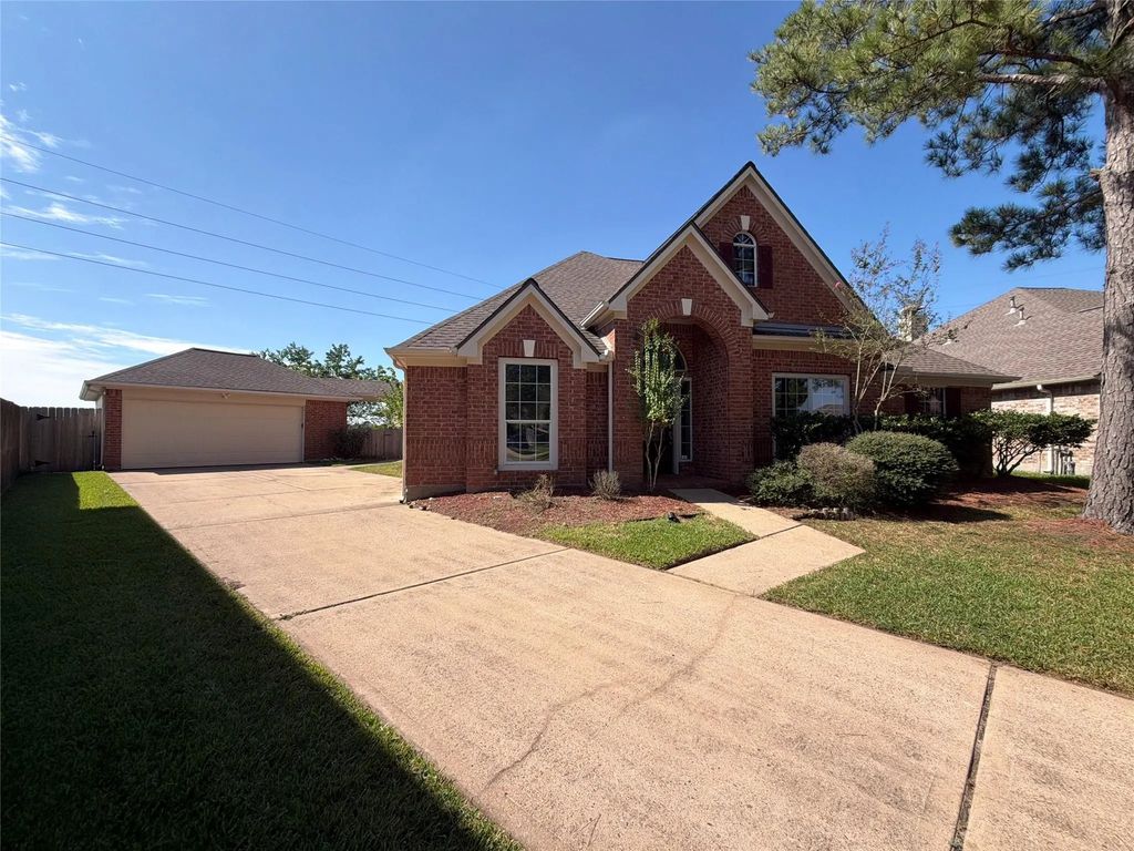 3307 Wolf Court, Pearland