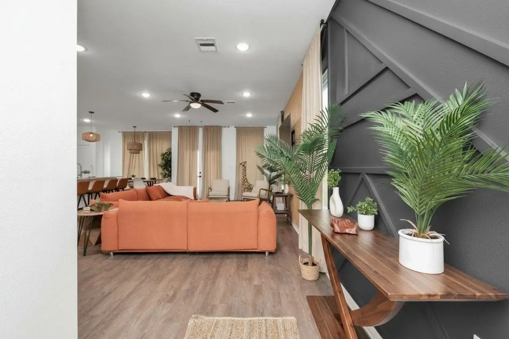 3127 Bolt Street, Houston