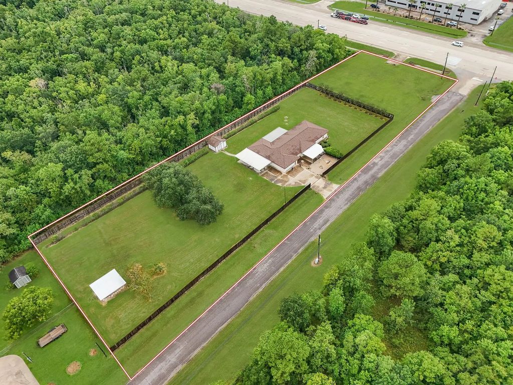 7315 Pine Street, Manvel