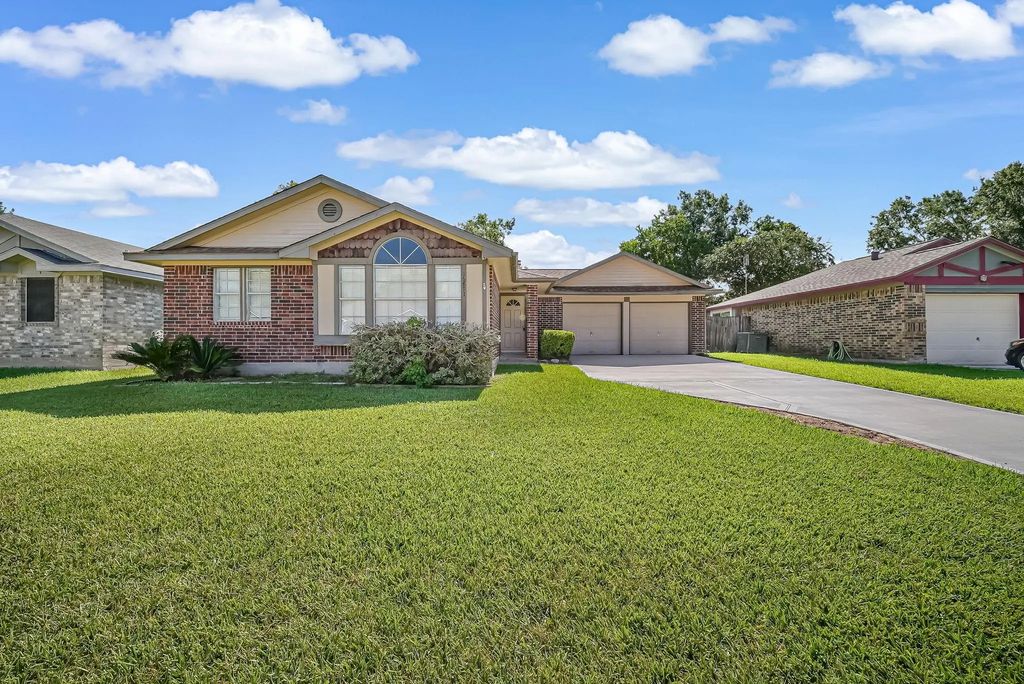 16897 Blue Jay Street, Conroe
