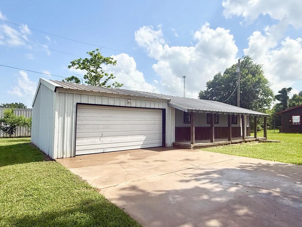 712 Norman Lane, Crockett