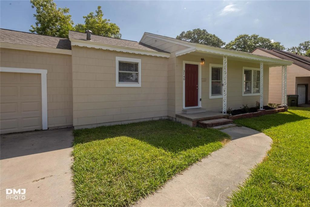 3140 Boyd Avenue, Groves