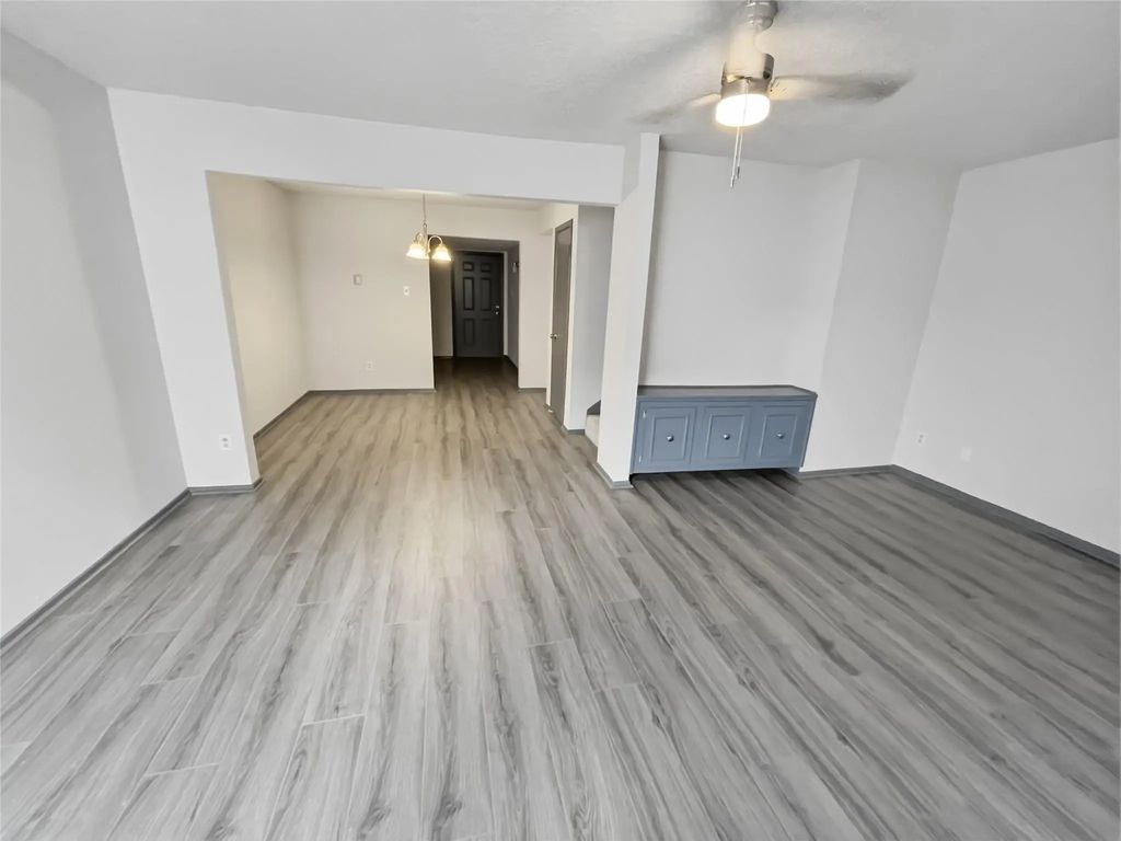 7283 Chasewood Drive, Houston