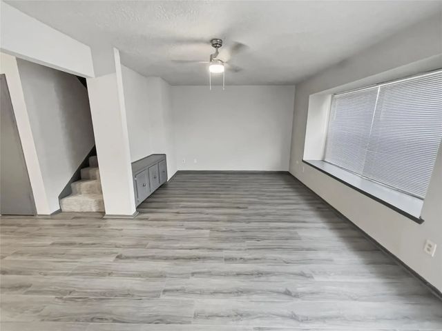 7283 Chasewood Drive, Houston