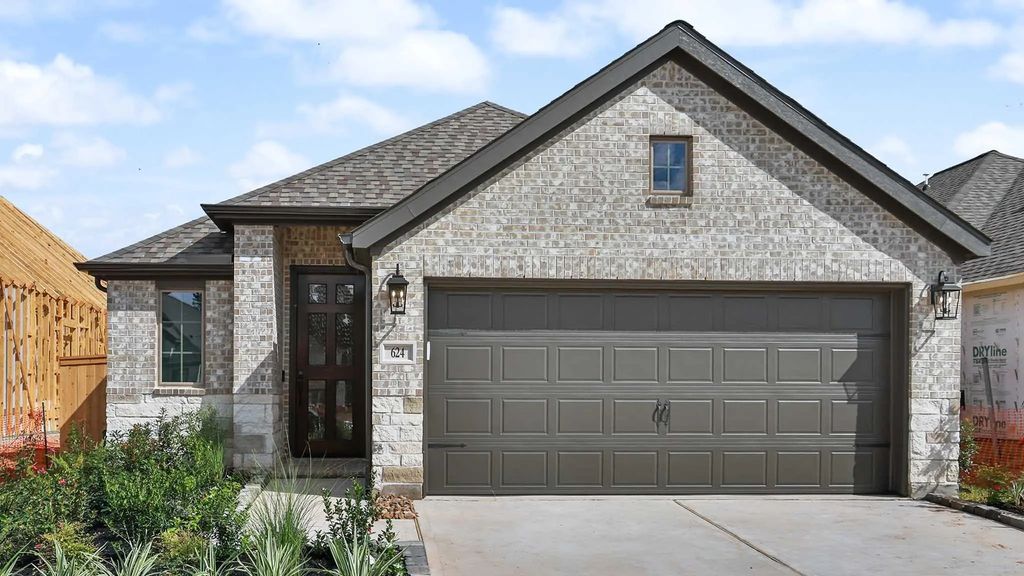 624 Crested Duck Court, Willis