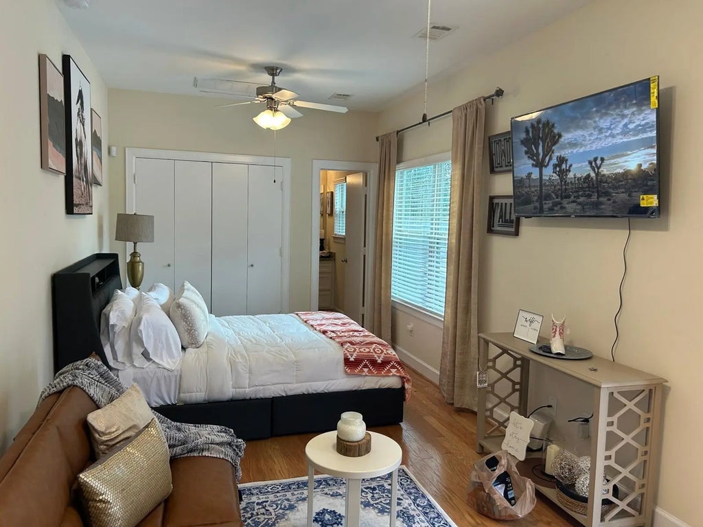 11610 Main Ash Drive A, Houston