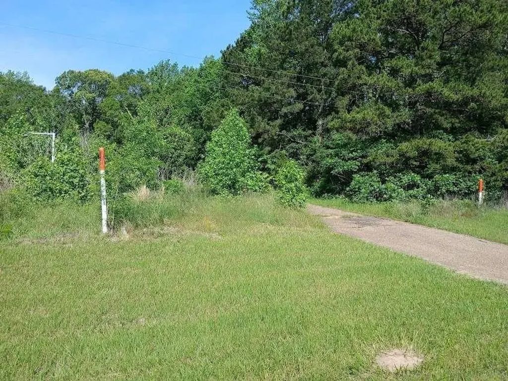 21655 Us Highway 59 N, Queen City