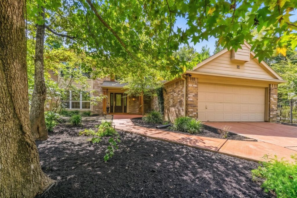 11 Thorn Berry Place, The Woodlands