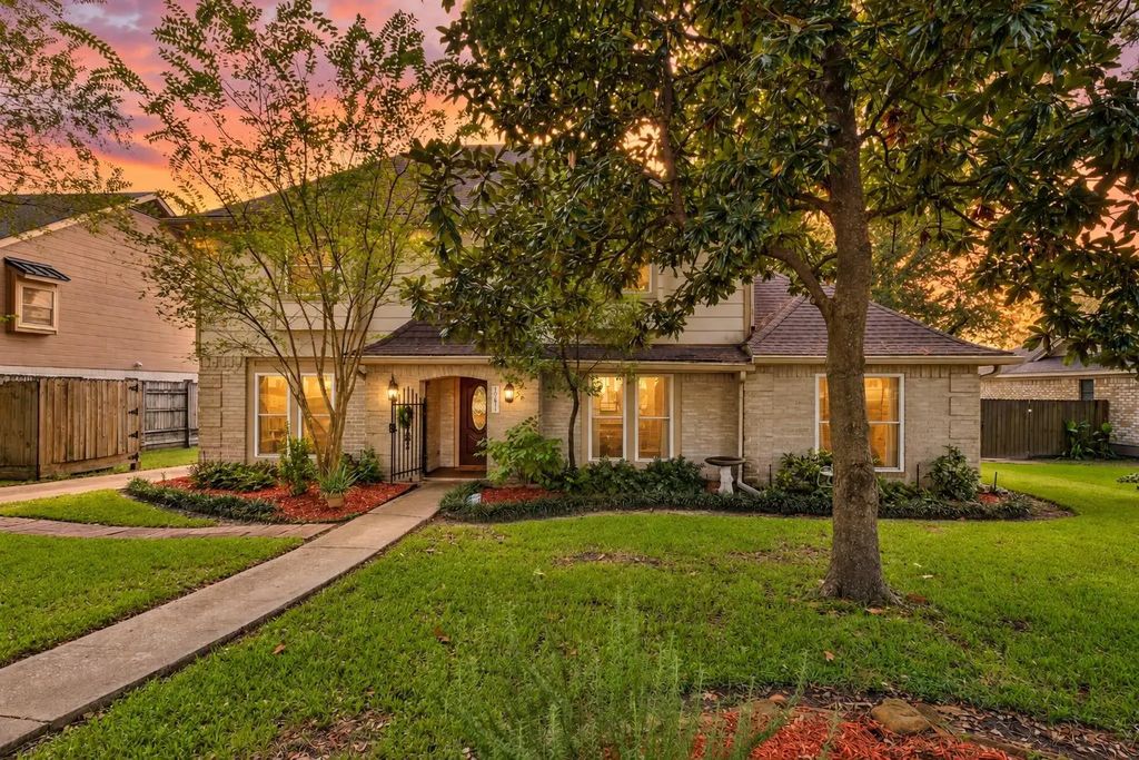 19611 Suncove Lane, Humble