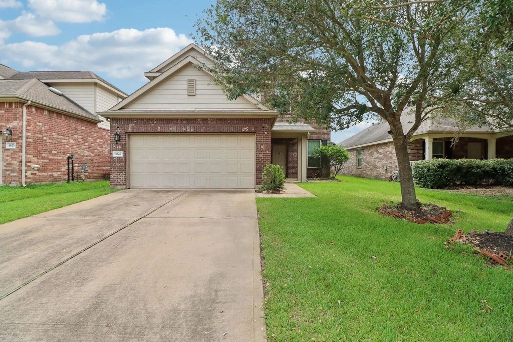 1827 Acorn Glen Trail, Fresno