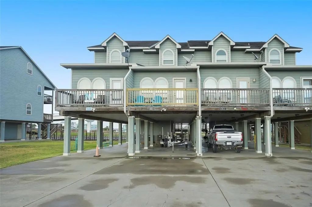 143 Boat Slip Road, Matagorda