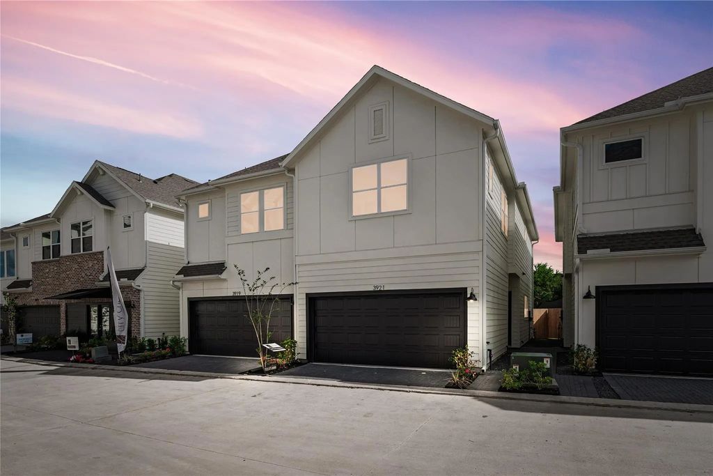3923 Willowbend Point Drive, Houston