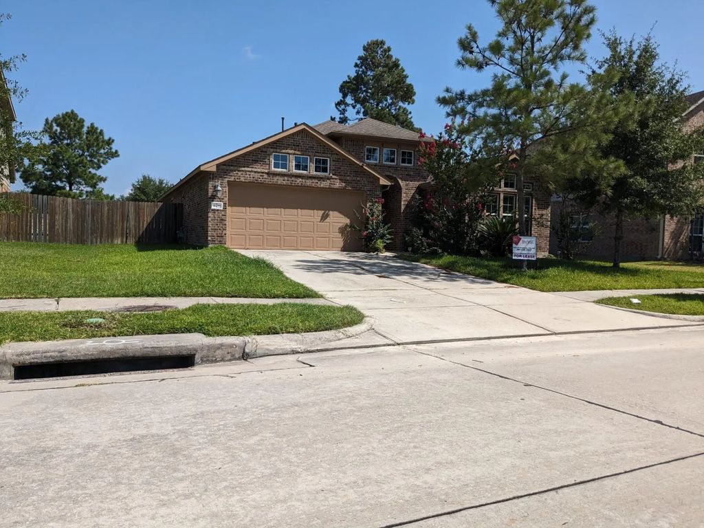 9427 Fossil Canyon Drive, Humble