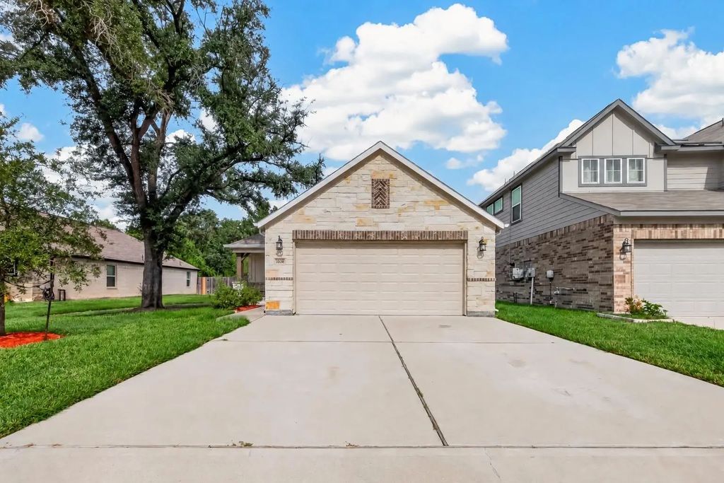 11638 Colossal Oak Drive, Houston