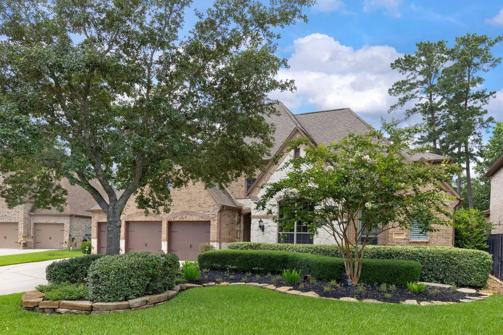 99 N Almondell Circle, The Woodlands