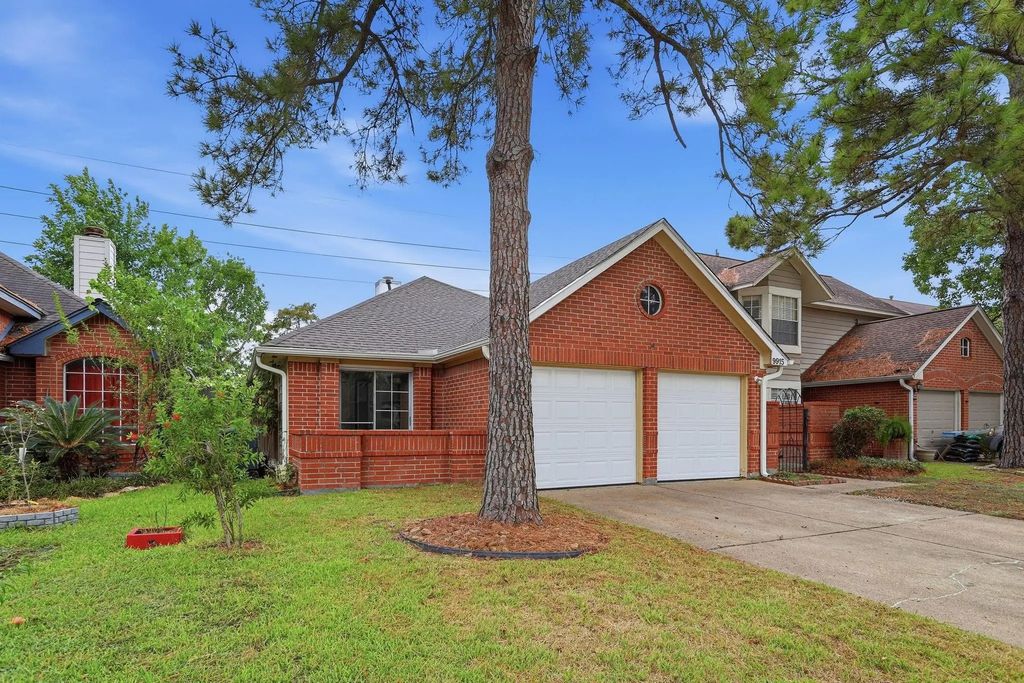 9915 Territory Lane, Houston