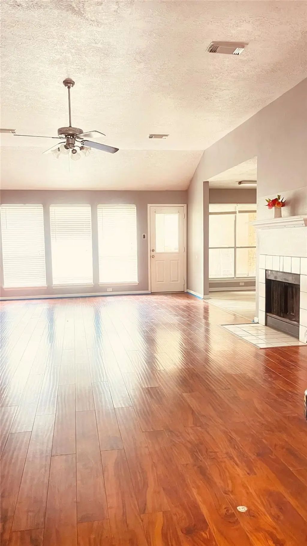 6406 Bayou Crest Drive, Houston