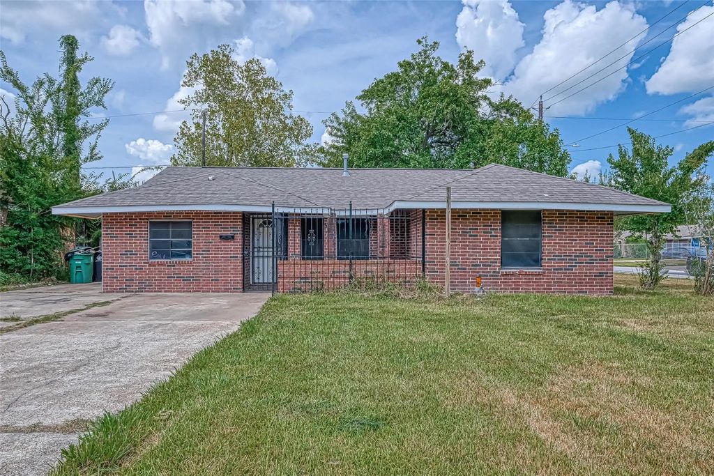 5431 Willow Glen Drive, Houston