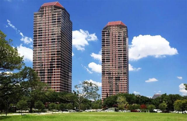 5110 San Felipe Street 273, Houston