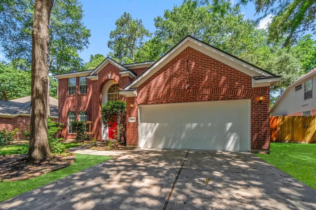 66 Terraglen Dr, The Woodlands