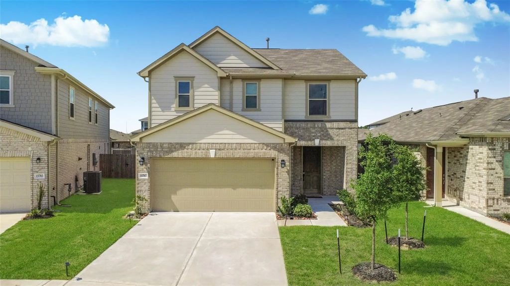 15707 Winter Heights Drive, Houston